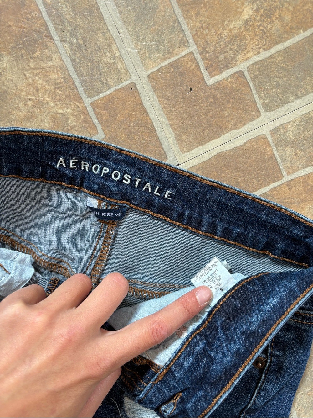 Aeropostale Dark Blue Distressed Cuffed Denim Shorts - Picture 3 of 3